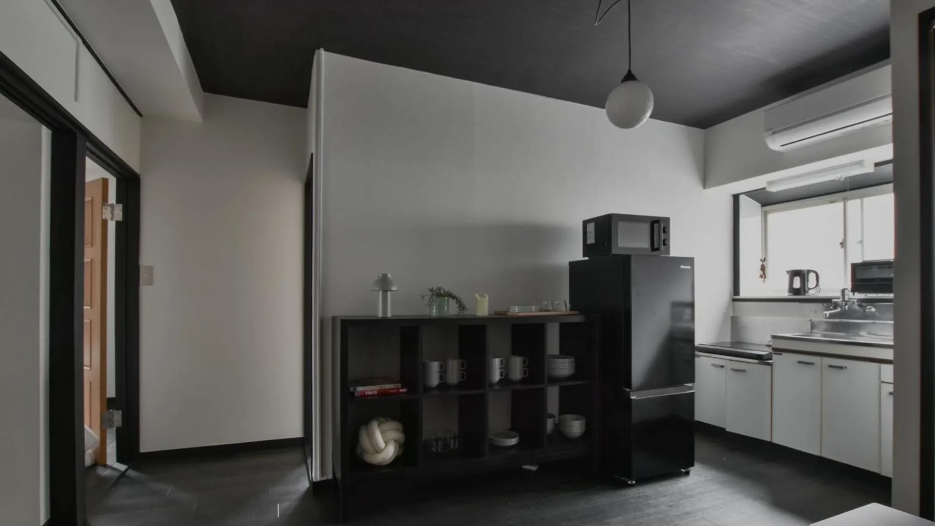 岡田ビル4階 Apartment Tokyo