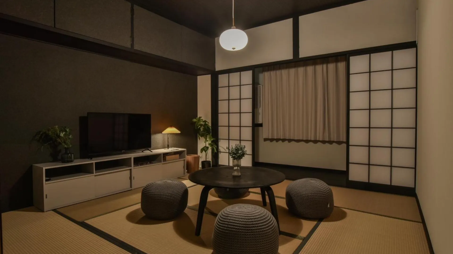 岡田ビル4階 Apartment Tokyo